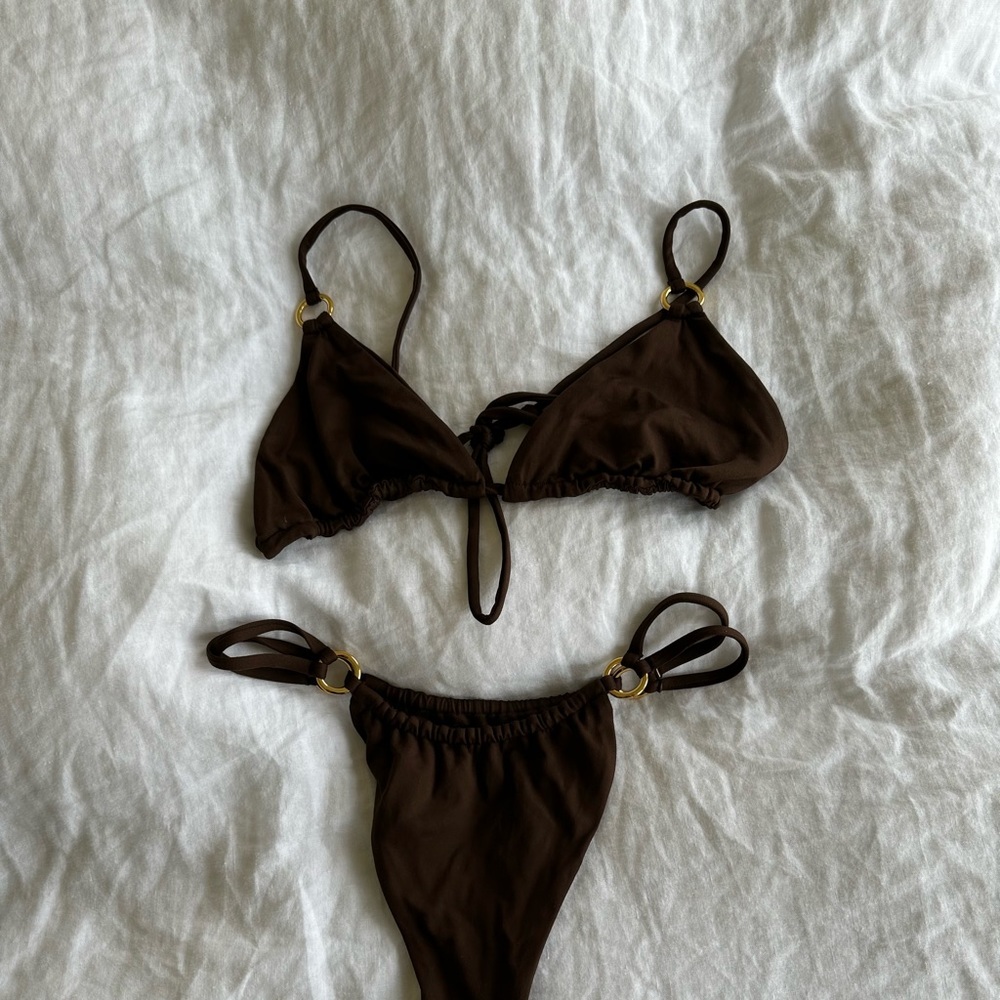 Knight swim brown bikini top in medium.